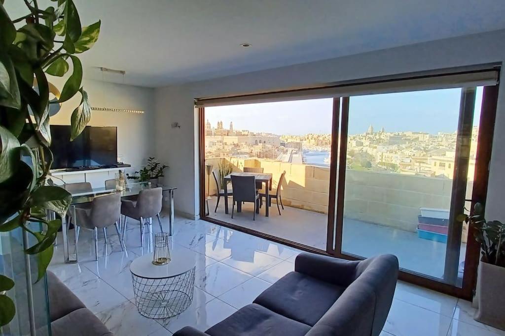 The View Penthouse Lägenhet Cospicua Exteriör bild