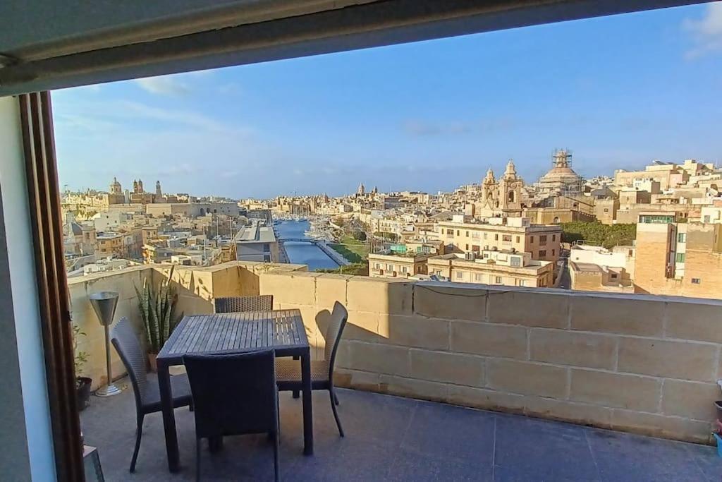The View Penthouse Lägenhet Cospicua Exteriör bild