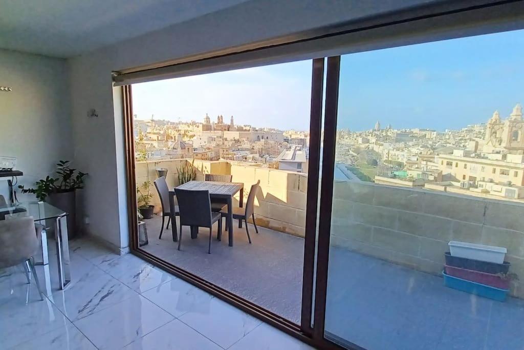 The View Penthouse Lägenhet Cospicua Exteriör bild