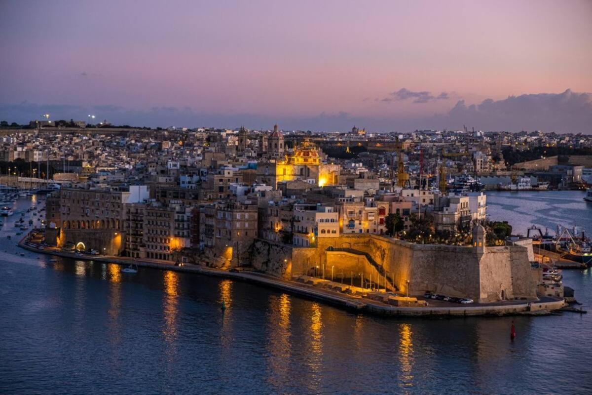 The View Penthouse Lägenhet Cospicua Exteriör bild